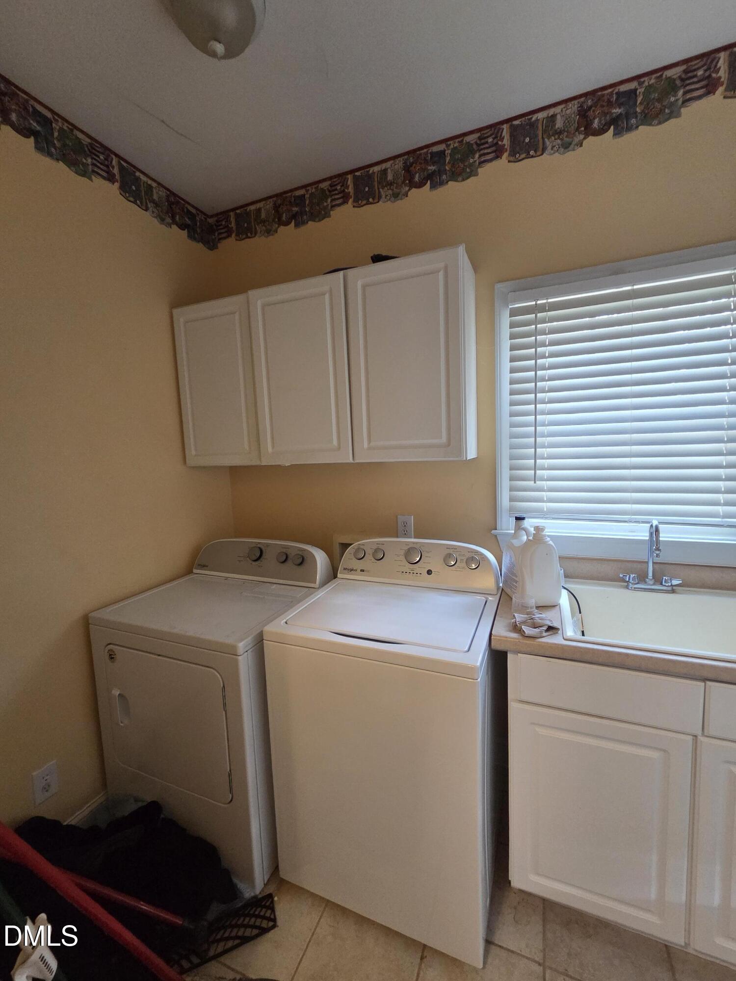 3001 Hidden Spring Lane Oxford, NC 27565 - Photo 27 of 57 a utility room with dryer and washer