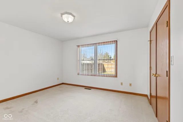 $279,900 | 3810 Briar Hill Way, Columbus, IN 47203