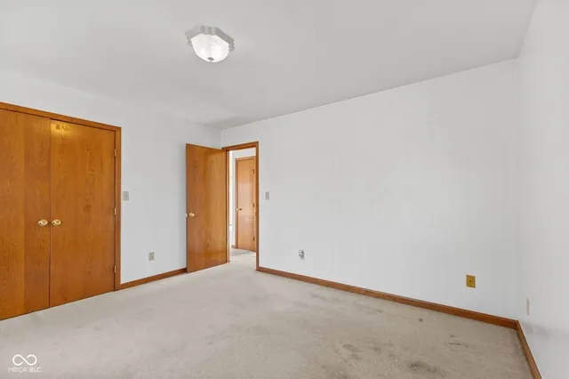 $279,900 | 3810 Briar Hill Way, Columbus, IN 47203