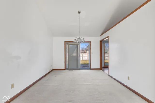 $279,900 | 3810 Briar Hill Way, Columbus, IN 47203