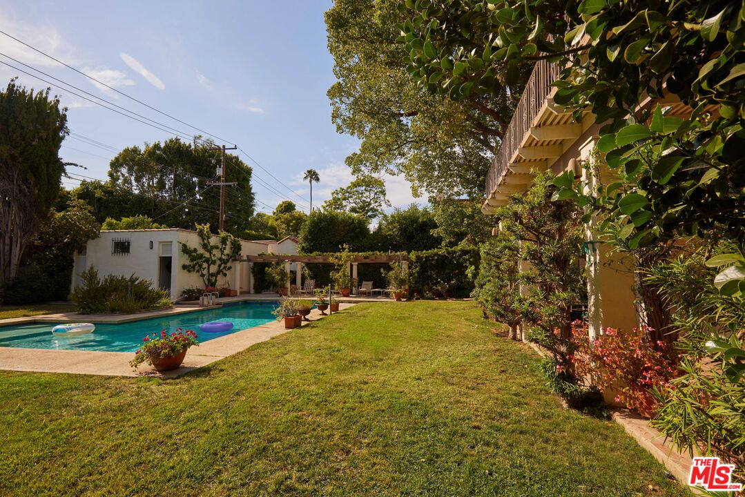 623 North Hillcrest Road Beverly Hills, CA 90210 - Photo 20 of 24 a view of a slide