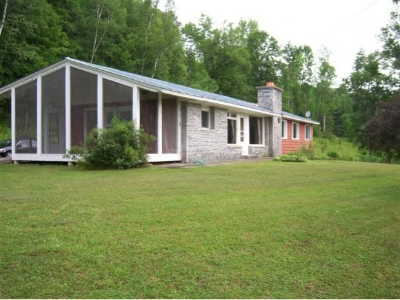 237 Fairview Street Fairlee, VT 05045 - Photo 1 of 1 Gallery Image 1