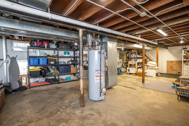 $311,500 | 903 South Main Street, Crown Point, IN 46307