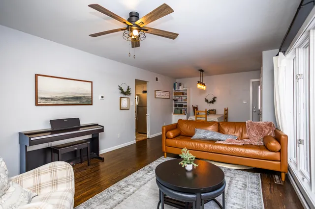 $311,500 | 903 South Main Street, Crown Point, IN 46307