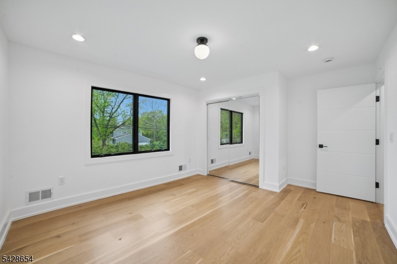 148 Great Hills Road Short Hills, NJ 07078 - Photo 22 of 48