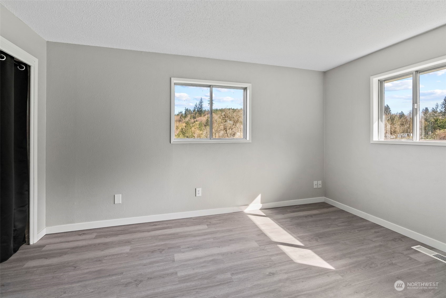265 White Road Castle Rock, WA 98611 - Photo 28 of 38 Gallery Image 28