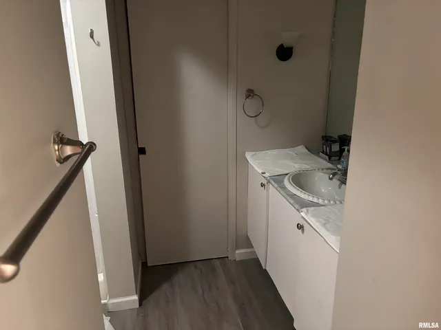 $94,900 | 205 South Emerald Lane, Carbondale, IL 62901