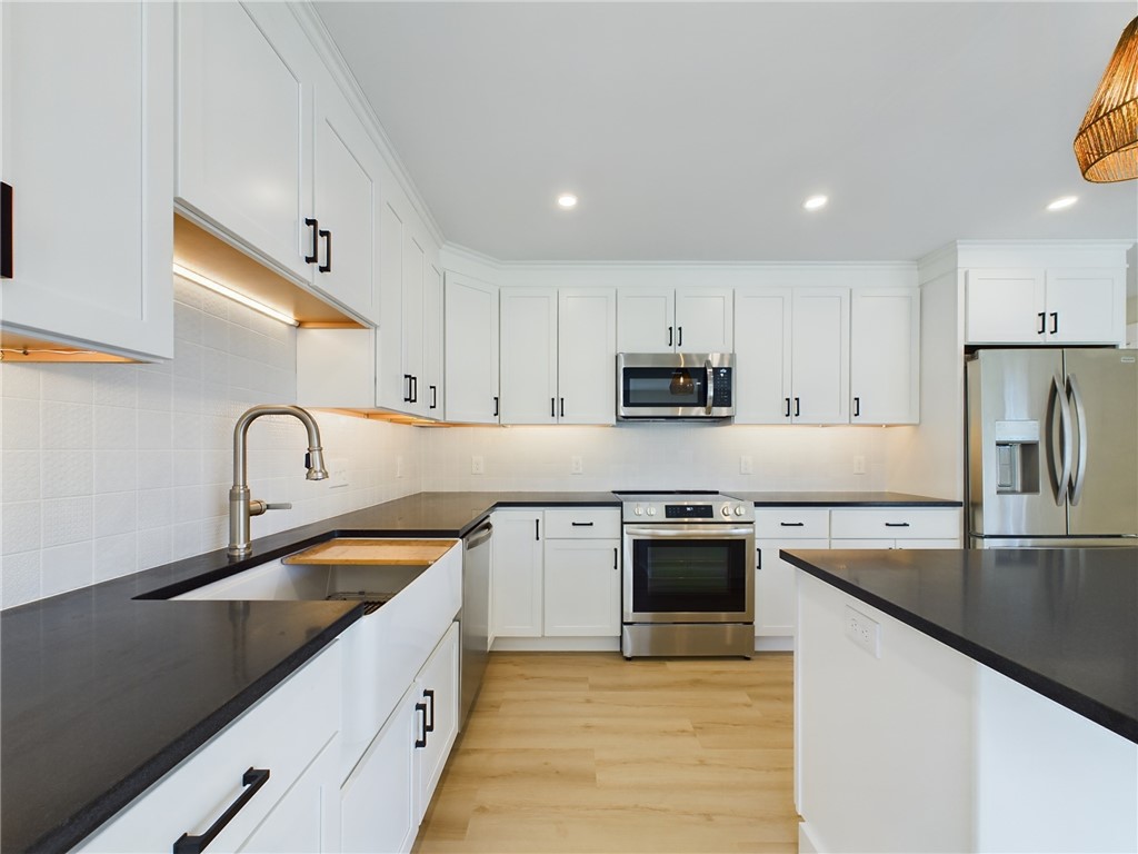 5 Carolina Nooseneck Road, Unit A Richmond, RI 02898 - Photo 8 of 20