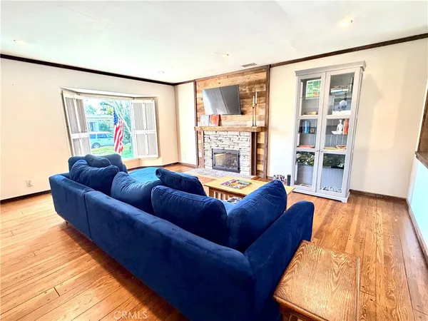 $967,000 | 2925 Knoxville Avenue, Long Beach, CA 90815