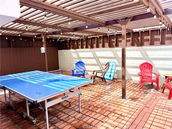 $967,000 | 2925 Knoxville Avenue, Long Beach, CA 90815