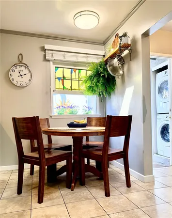 $967,000 | 2925 Knoxville Avenue, Long Beach, CA 90815