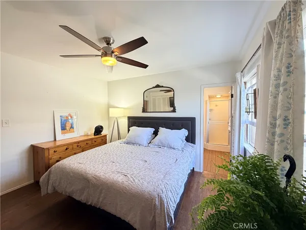 $967,000 | 2925 Knoxville Avenue, Long Beach, CA 90815