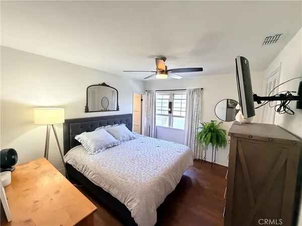 $967,000 | 2925 Knoxville Avenue, Long Beach, CA 90815