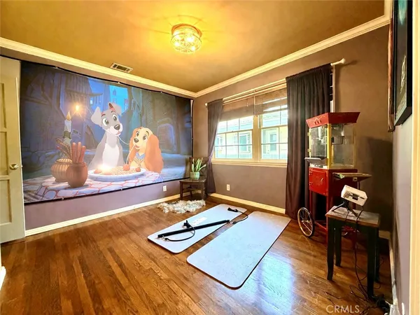 $967,000 | 2925 Knoxville Avenue, Long Beach, CA 90815