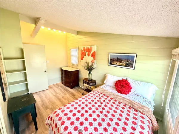 $967,000 | 2925 Knoxville Avenue, Long Beach, CA 90815