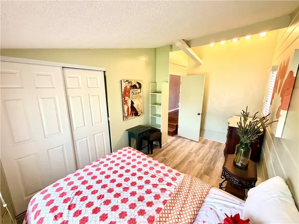 $967,000 | 2925 Knoxville Avenue, Long Beach, CA 90815