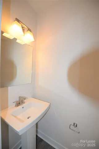 $2,300 | 3724 Ellington Street, Charlotte, NC 28211