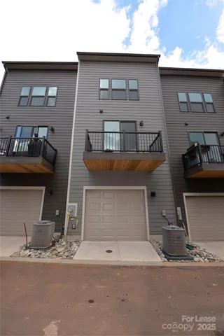 $2,300 | 3724 Ellington Street, Charlotte, NC 28211