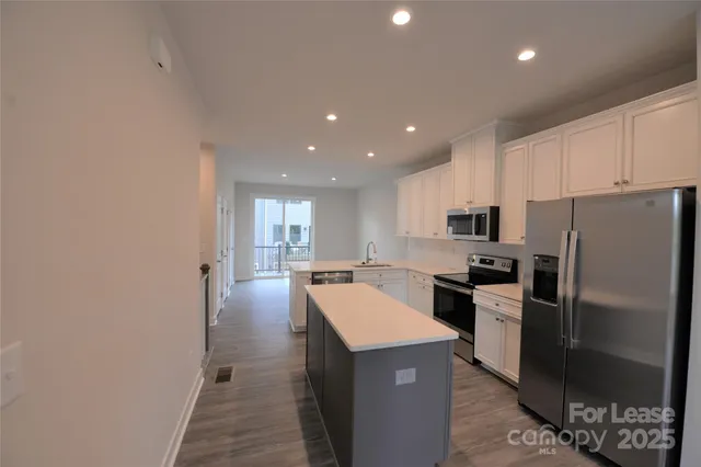 $2,300 | 3724 Ellington Street, Charlotte, NC 28211