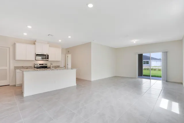 $4,000 | 12335 Southwest Nettuno Way Port, Port St. Lucie, FL 34987