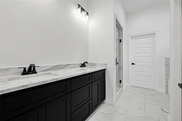 $365,000 | 509 Little Spg Court, Anahuac, TX 77514