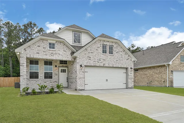 $365,000 | 509 Little Spg Court, Anahuac, TX 77514