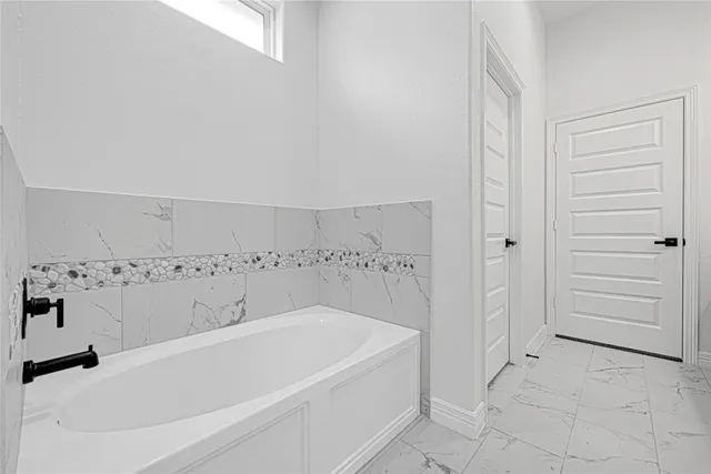 $365,000 | 509 Little Spg Court, Anahuac, TX 77514