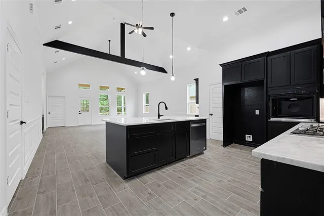 $365,000 | 509 Little Spg Court, Anahuac, TX 77514