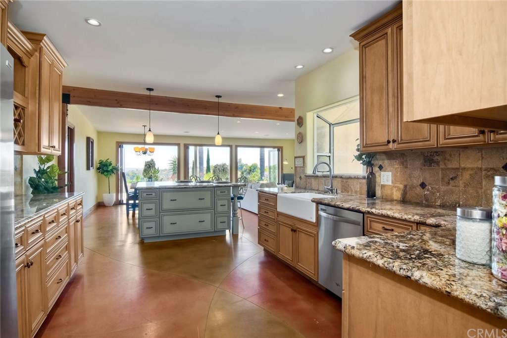 3261 Reche Road Fallbrook, CA 92028 - Photo 8 of 25