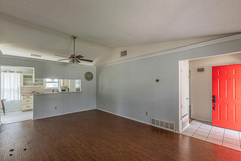 6504 Johnnie Street Watauga, TX 76148 - Photo 7 of 23