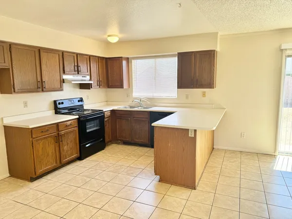$1,695 | 9007 West Malapai Drive, Peoria, AZ 85345