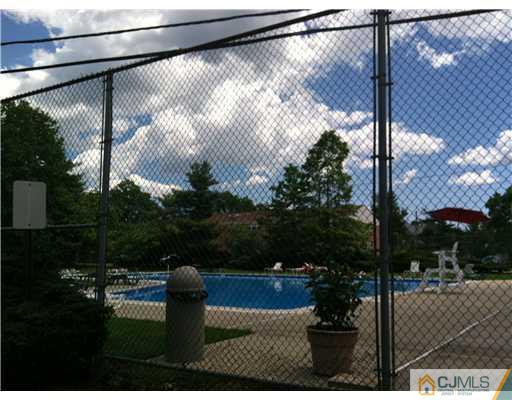 172 Evergreen Road, Unit 11B Edison, NJ 08837 - Photo 9 of 9 Gallery Image 9