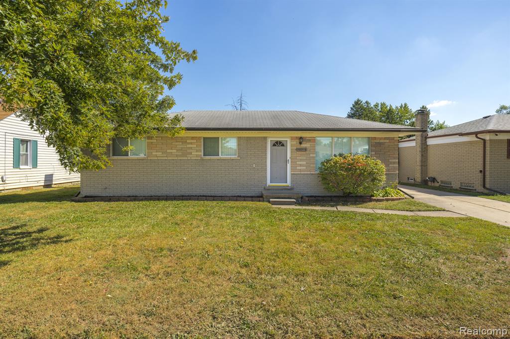 32376 Ryan Road Warren, MI 48092 - Photo 1 of 33 Gallery Image 1
