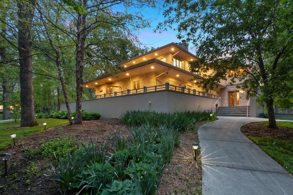 3464 Old Mill Road North Highland Park, IL 60035 - Photo 59 of 64 a backyard of a house with lots of green space and lake view