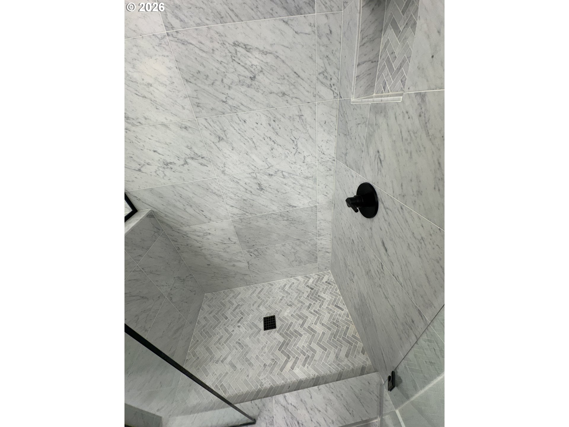 4235 Southeast Division Street Portland, OR 97206 - Photo 9 of 24