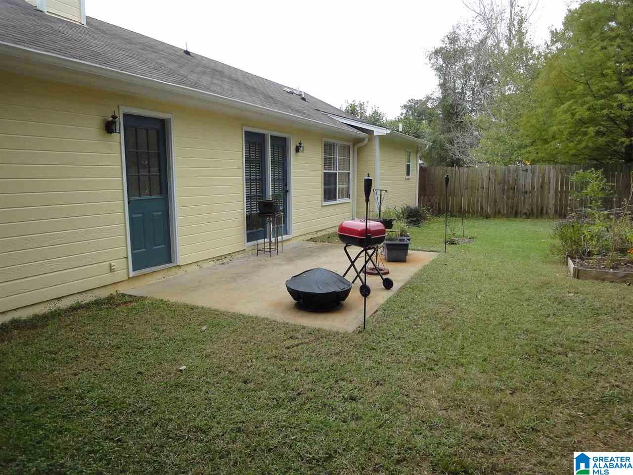 138 Cambridge Pointe Circle Alabaster, AL 35007 - Photo 12 of 40