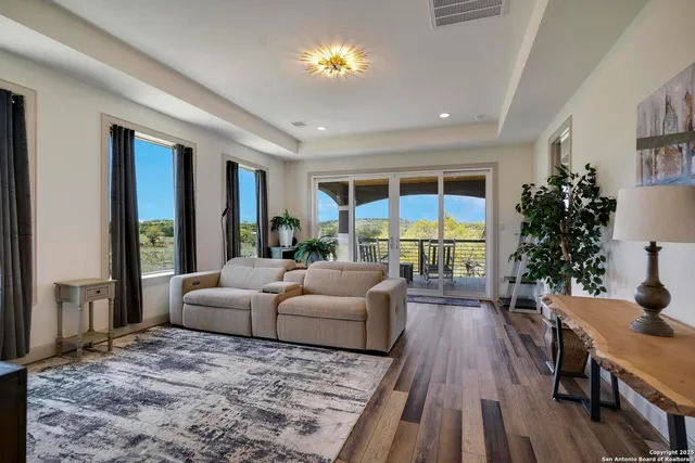 $1,810,000 | 321 Vista View Place, Spring Branch, TX 78070