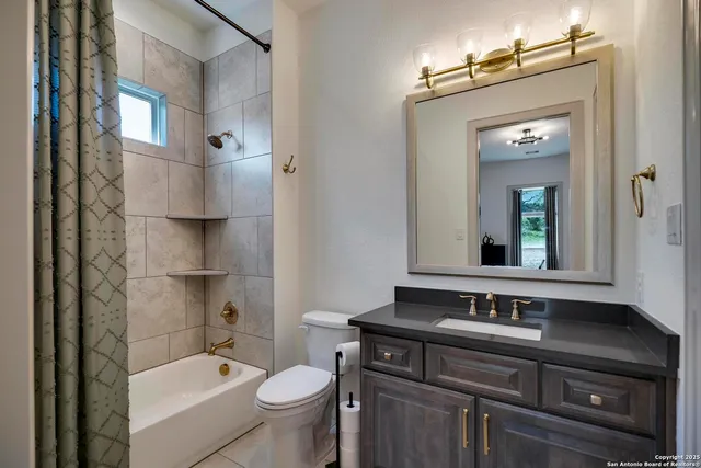 $1,810,000 | 321 Vista View Place, Spring Branch, TX 78070