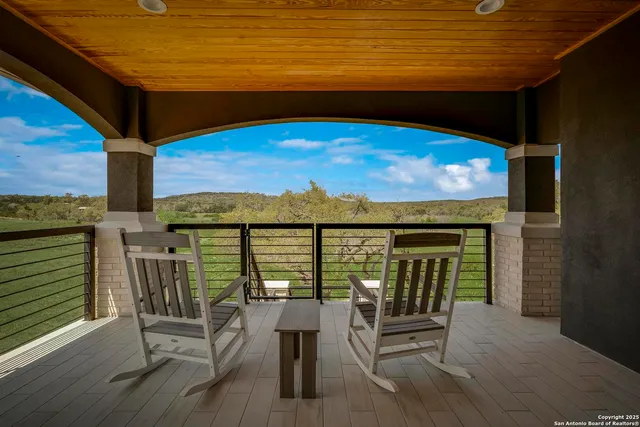 $1,810,000 | 321 Vista View Place, Spring Branch, TX 78070