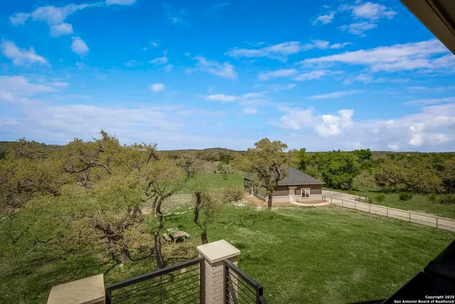 $1,810,000 | 321 Vista View Place, Spring Branch, TX 78070