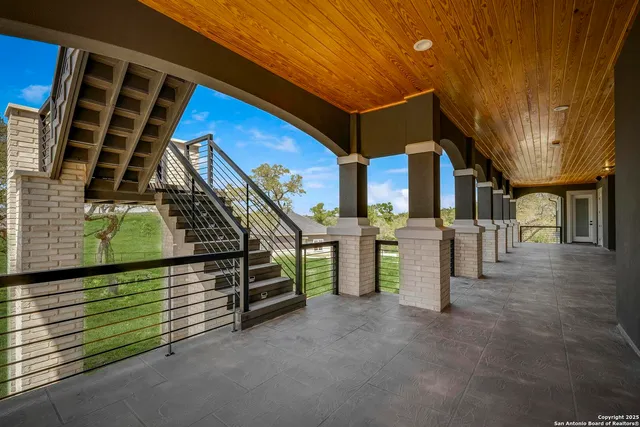 $1,810,000 | 321 Vista View Place, Spring Branch, TX 78070