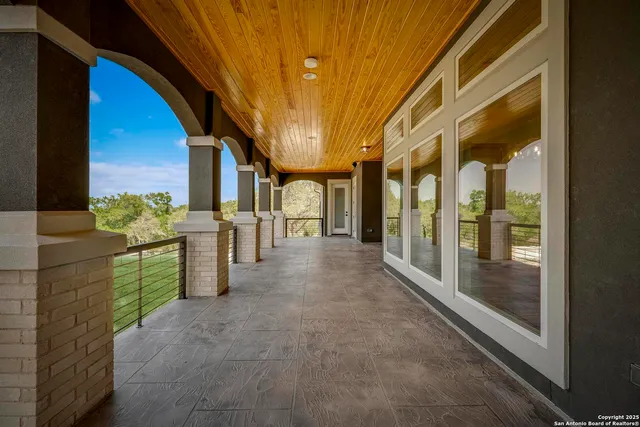 $1,810,000 | 321 Vista View Place, Spring Branch, TX 78070