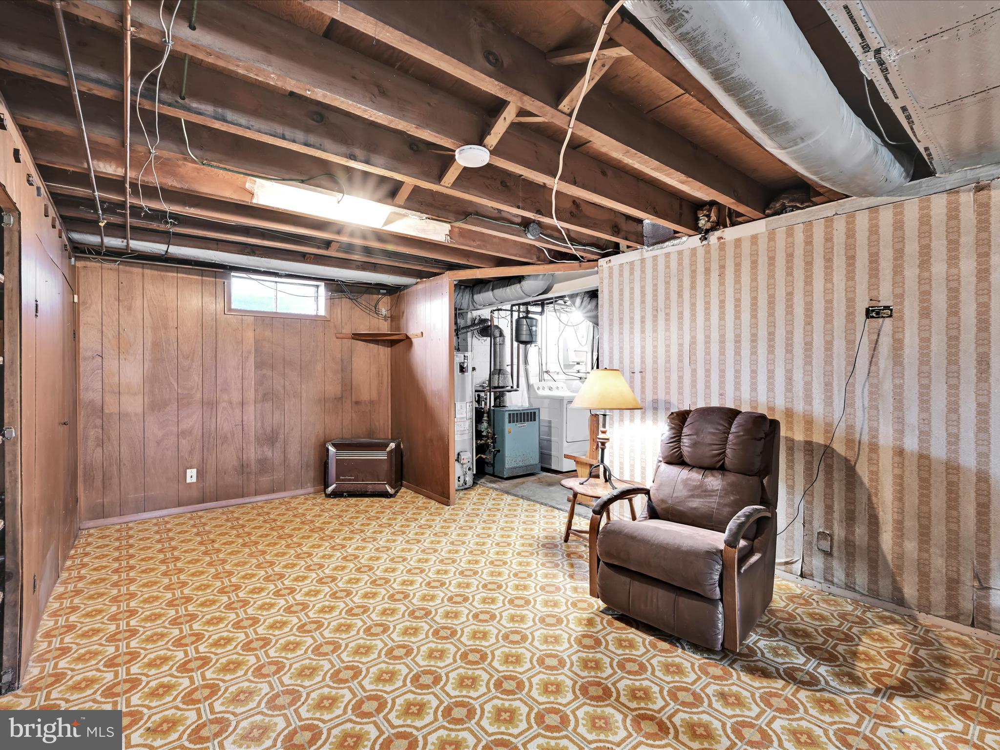 1774 Sammar Road Lancaster, PA 17601 - Photo 25 of 38 a bedroom with furniture and a rug