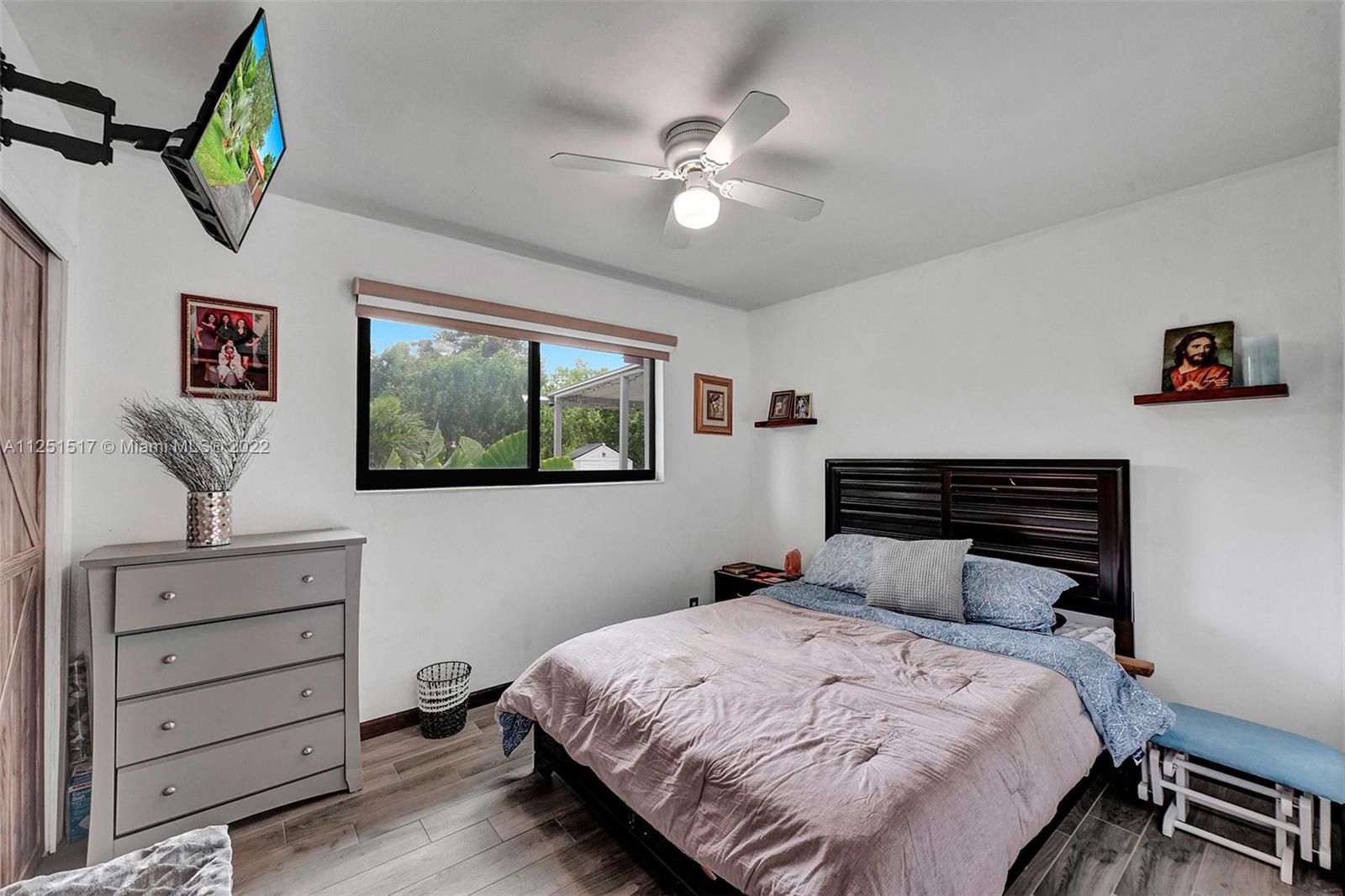 480 Northwest 88th Terrace El Portal, FL 33150 - Photo 7 of 46