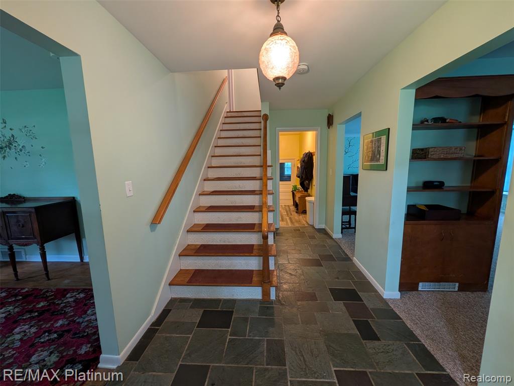 1430 Dauner Road Fenton, MI 48430 - Photo 2 of 41