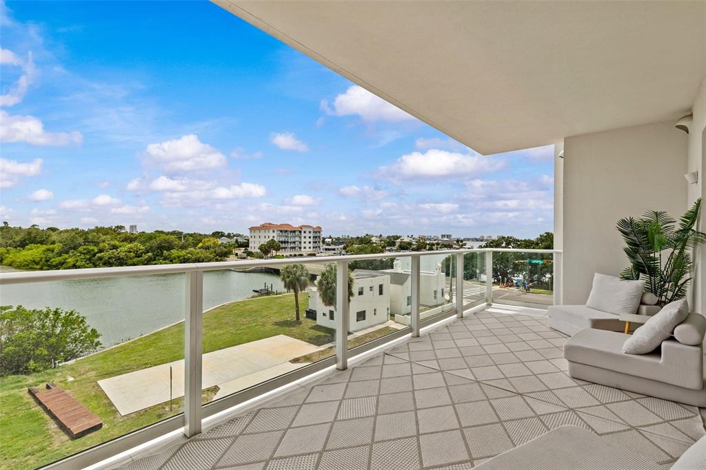 1020 Sunset Point Road, Unit 310 Clearwater, FL 33755 - Photo 33 of 86