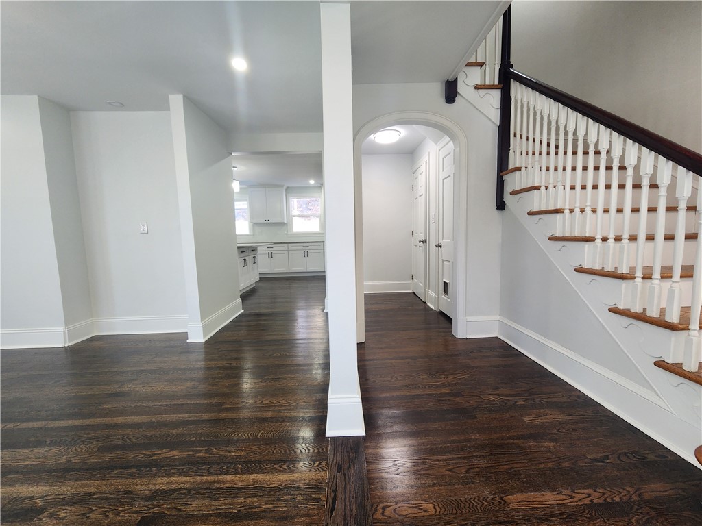 599 Harris Avenue Woonsocket, RI 02895 - Photo 8 of 48 Front hall and dining room