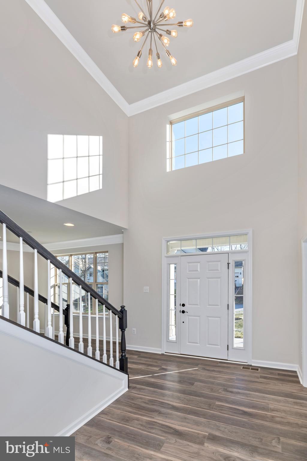 6720 Hemlock Point Road New Market, MD 21774 - Photo 3 of 49 2-Story Foyer