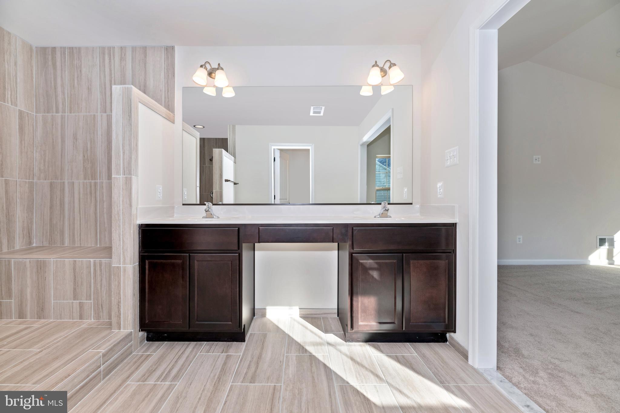 6720 Hemlock Point Road New Market, MD 21774 - Photo 27 of 49 Master Bathroom