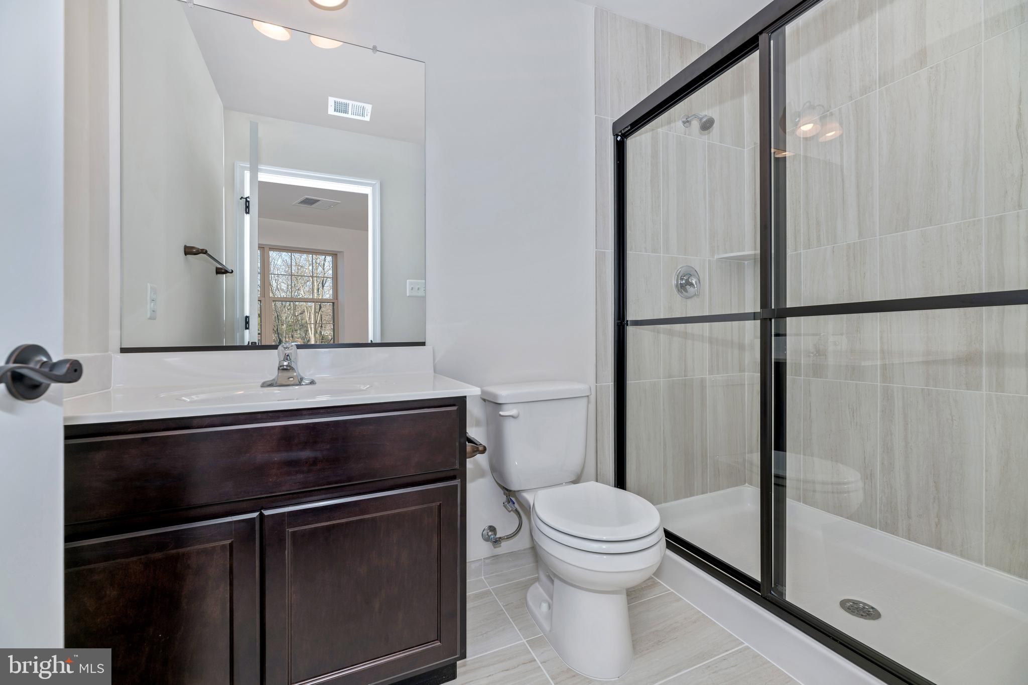 6720 Hemlock Point Road New Market, MD 21774 - Photo 31 of 49 Bedroom 4 en suite Bathroom 3